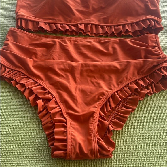 rust orange colored 2 piece bikini with ruffles halter top full coverage bottom - Picture 4 of 10